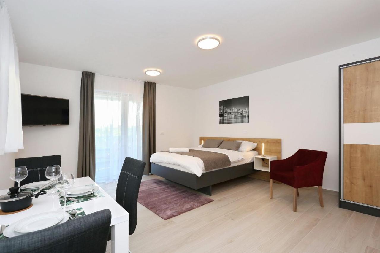 Villa Ankora 1 With Heated Pool Biograd Na Moru Bagian luar foto
