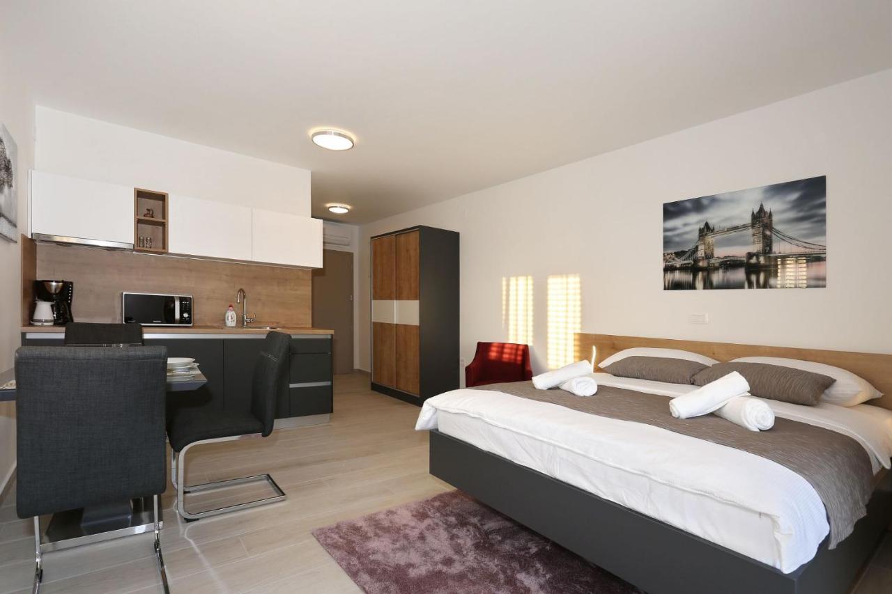 Villa Ankora 1 With Heated Pool Biograd Na Moru Bagian luar foto